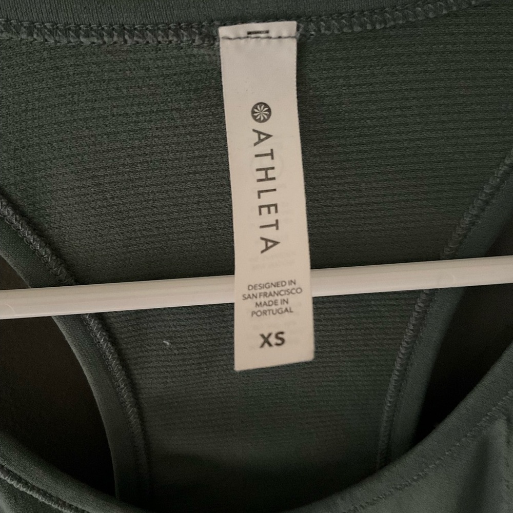 Athleta Speedlight Seamless Tank Green Size XS - Picture 5 of 7